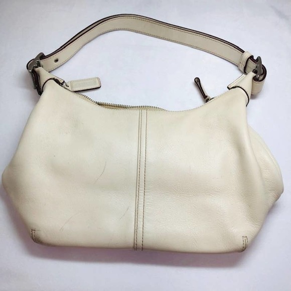 Coach purse cream with red detail - fair condition - Picture 1 of 8